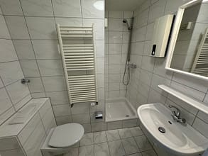 Exklusives 1-Zimmer-Wohnparadies in Essen-Stadtwald - Badezimmer