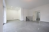 Kernsanierte Hofwohnung über 2 Ebeneren - große Terrasse, WE10 EG links // Bismarckhaus - Wohn- Küchenbereich – 2-Zimmer-Etagenwohnung in Essen