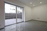 Kernsanierte Hofwohnung über 2 Ebeneren - große Terrasse, WE10 EG links // Bismarckhaus - Ausgang zur Terrasse – 2-Zimmer-Etagenwohnung in Essen