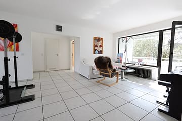 Seltene Gelegenheit: 4-Zimmer, Margaretenhöhe | 2 Balkone | Garage - Wohnzimmer
