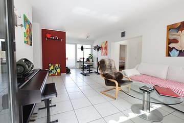 Seltene Gelegenheit: 4-Zimmer, Margaretenhöhe | 2 Balkone | Garage - Wohnzimmer
