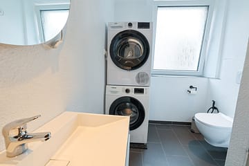 RÜ-LIVING: Ihr 3-Zimmer-Traum in Essens Hotspot - Badezimmer