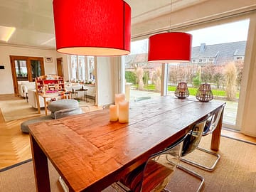 Familienglück - Bestlage in Dorsten - Esstisch mit Blick auf Terrasse