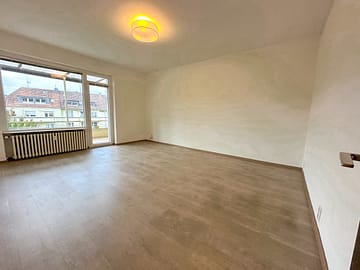 New Living in Rüttenscheid mit EBK - Wohnzimmer