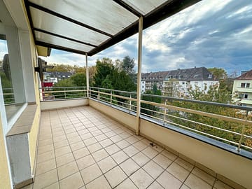 New Living in Rüttenscheid mit EBK - Balkon