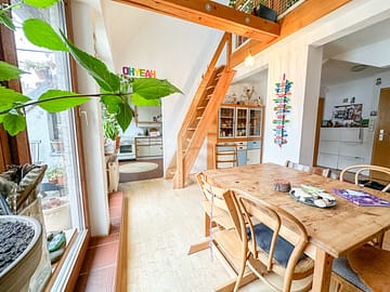 Über den Dächern nähe Isenbergplatz - Wohnzimmer offene Küche