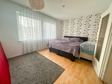 Solide Wertanlage | Starkes Renditepotenzial | Optimal vermietet - Schlafzimmer (OG)