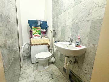 Solide Wertanlage | Starkes Renditepotenzial | Optimal vermietet - WC (OG)