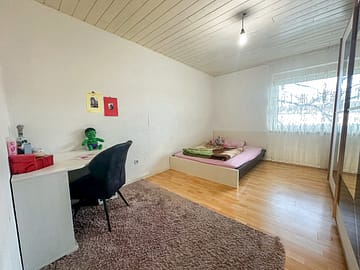 Solide Wertanlage | Starkes Renditepotenzial | Optimal vermietet - Kinderzimmer (OG)