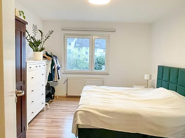 2-Zimmer-Wohnung mit Balkon und großem modernem Bad in Holsterhausen - Schlafzimmer