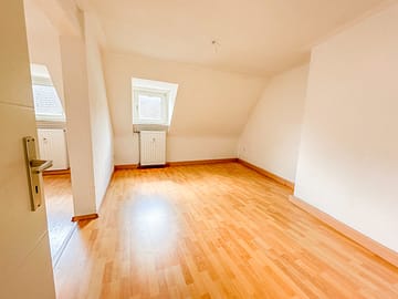 Dachgeschoss Idylle über den Dächern - Home Office / Kinderzimmer