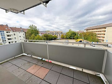 helle und moderne 1.5 Zimmer Wohnung mit Balkon, zentral in Holsterhausen - Balkon