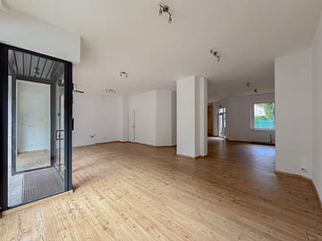 Mehr als nur Gewerbe – mit Garten und vielseitigem Potenzial in Essen-Frohnhausen - Eingangsbereich