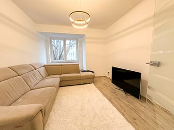 RÜ-LIVING: Ihr 3-Zimmer-Traum in Essens Hotspot - Wohnzimmer