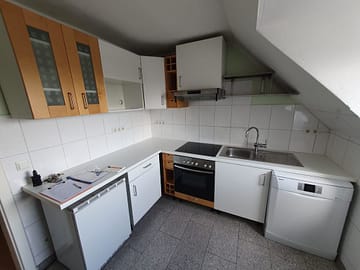 Helle 2-Zimmer-Wohnung in ruhiger Lage in Frohnhausen - Küche