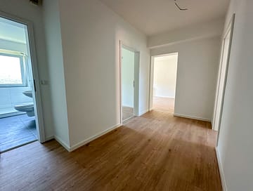 New Beginning in DU-Großenbaum - Flur